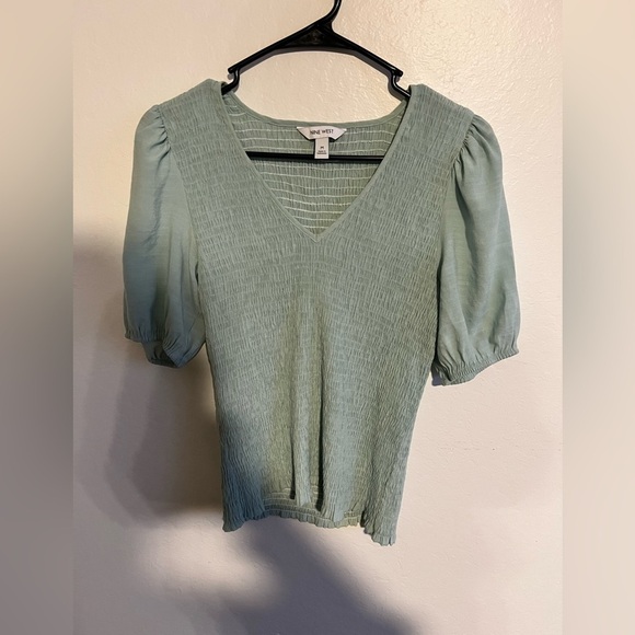 Nine West Ruched Puffed Sleeve Top Size M - Picture 1 of 4